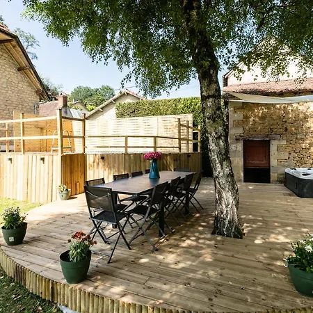 Wonderful House In Center With Heated Pool & Jaccuzi Sarlat-la-Caneda